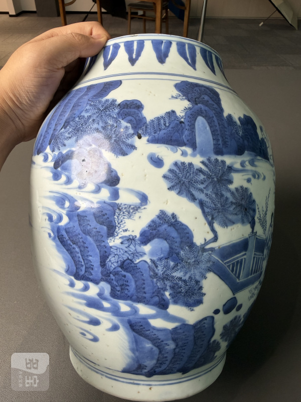 明崇祯 青花人物故事图莲子罐 - 图5
